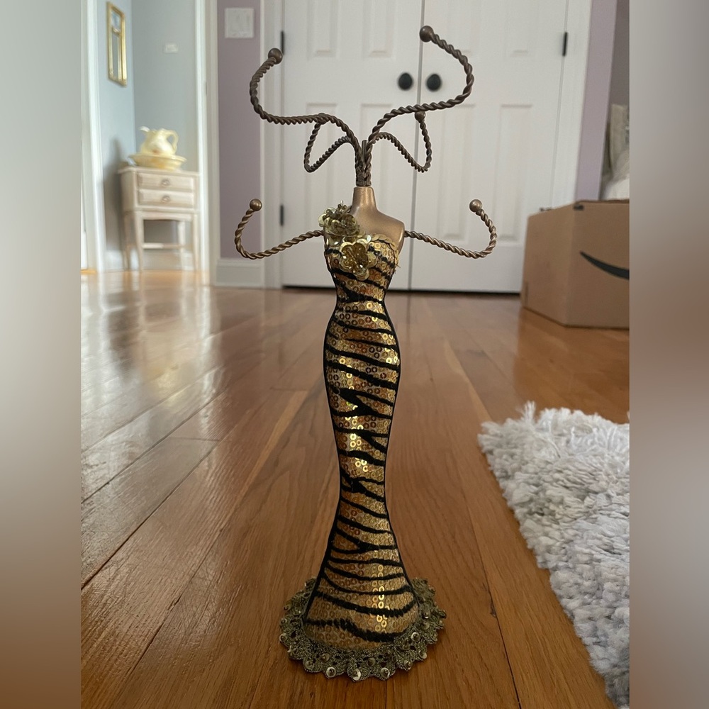 Necklace Stand